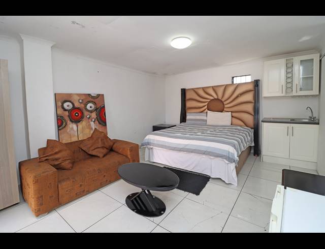 10 BEDROOM HOUSE FOR SALE IN BELLEVUE